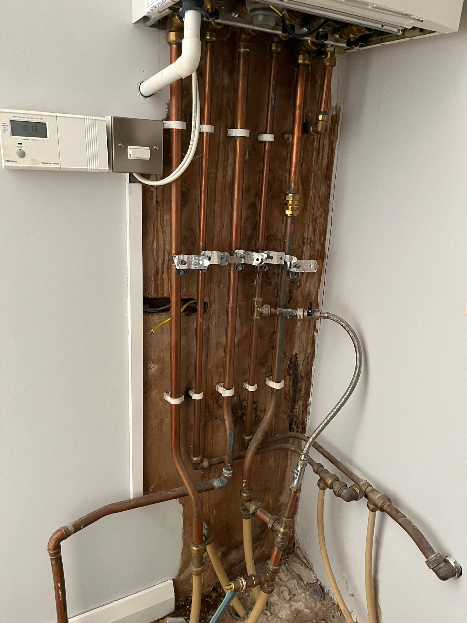 Old boiler before replacement