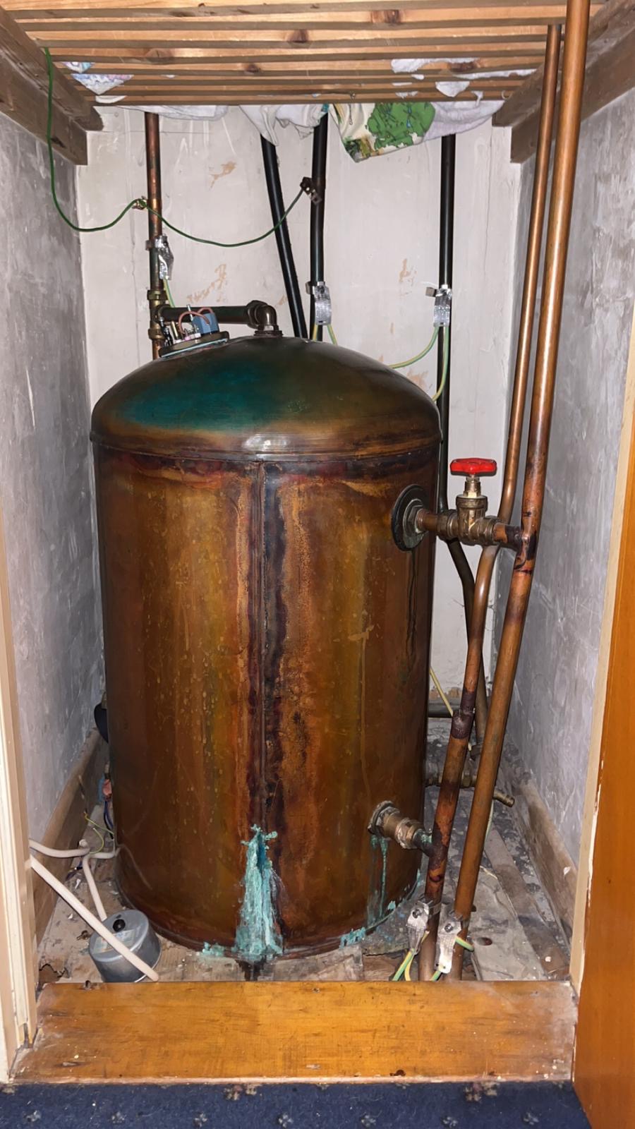 Old cylinder before replacement